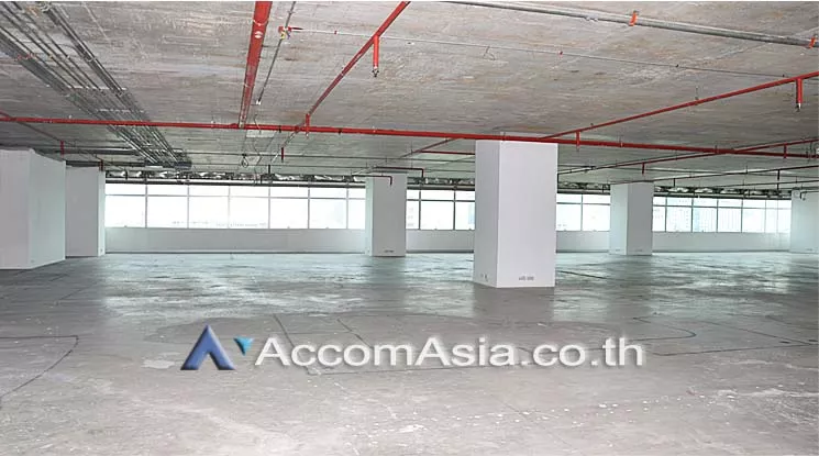 6  Office Space For Rent in Silom ,Bangkok BTS Surasak at Vorawat Building AA12862